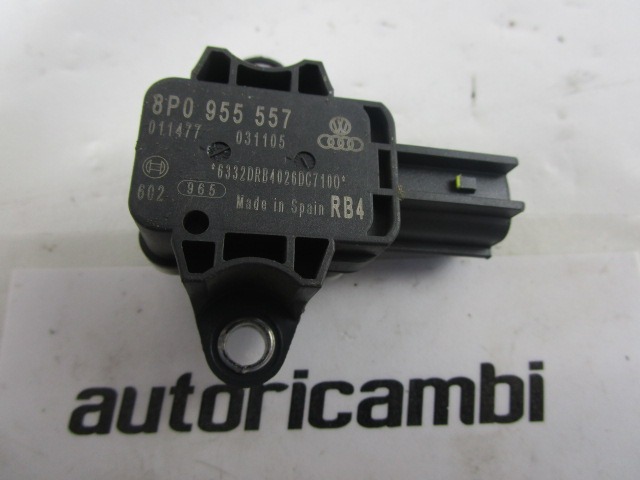 AIRBAG SENZOR OEM N. 8P0965557 ORIGINAL REZERVNI DEL AUDI A4 B7 8EC 8ED 8HE BER/SW/CABRIO (2004 - 2007) DIESEL LETNIK 2005