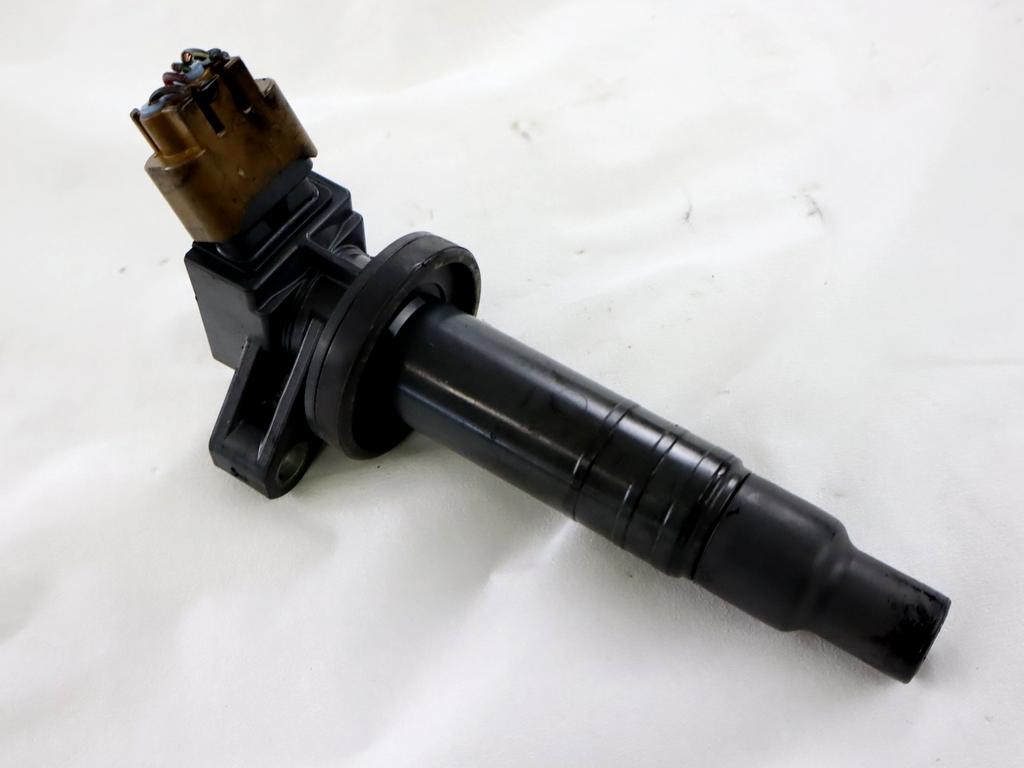 VZIGALNE TULJAVE OEM N. 9091902262 ORIGINAL REZERVNI DEL TOYOTA COROLLA VERSO E12 (2001 - 2004) BENZINA LETNIK 2003
