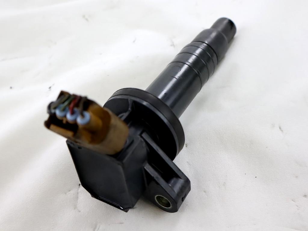VZIGALNE TULJAVE OEM N. 9091902262 ORIGINAL REZERVNI DEL TOYOTA COROLLA VERSO E12 (2001 - 2004) BENZINA LETNIK 2003
