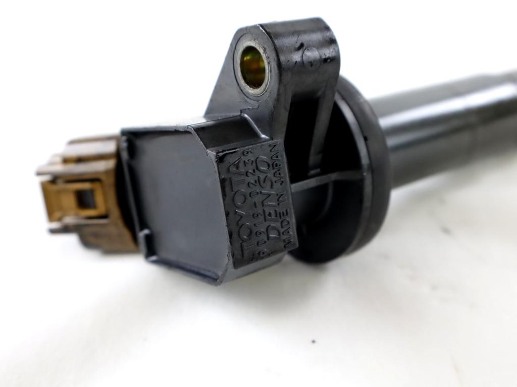 VZIGALNE TULJAVE OEM N. 9091902262 ORIGINAL REZERVNI DEL TOYOTA COROLLA VERSO E12 (2001 - 2004) BENZINA LETNIK 2003