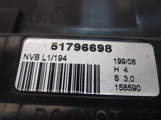 CENTRALNO ZAKLEPANJE OEM N. 51796698 ORIGINAL REZERVNI DEL FIAT CROMA 194 MK2 R (11-2007 - 2010) DIESEL LETNIK 2008