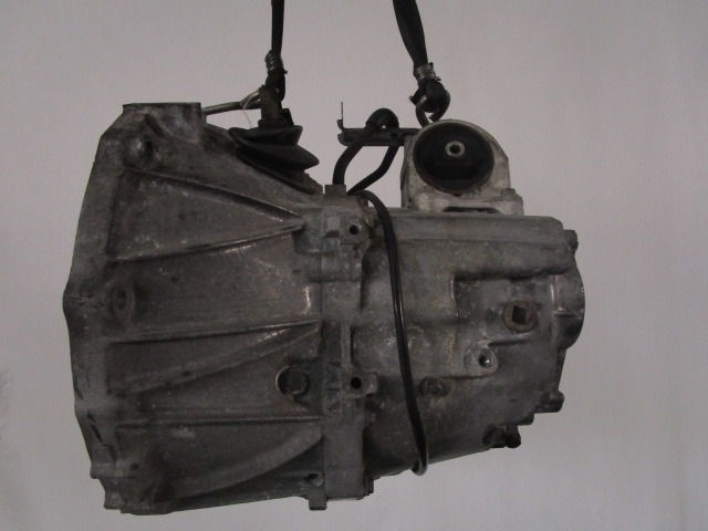 ROCNI MENJALNIK OEM N. 32010WD807 ORIGINAL REZERVNI DEL NISSAN ALMERA TINO V10 MK2 (2000 - 2006) DIESEL LETNIK 2005