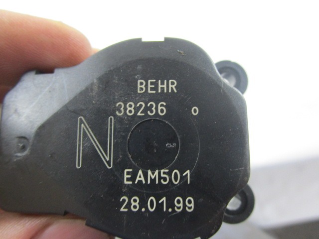 MOTORCEK OGREVANJA OEM N. 153138 ORIGINAL REZERVNI DEL MERCEDES CLASSE S W220 (1998 - 2006)BENZINA LETNIK 1999