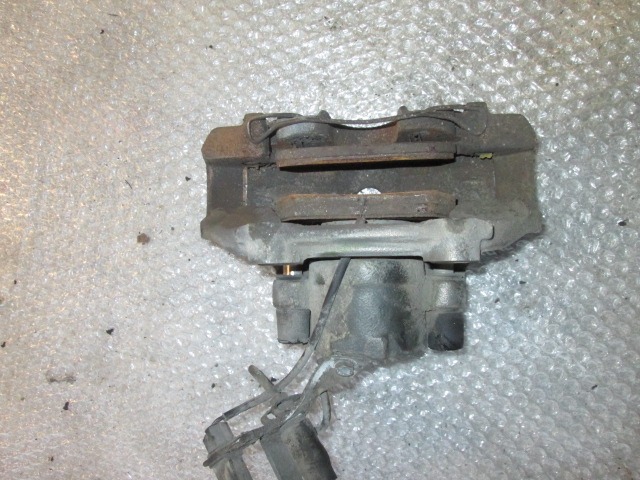 SPREDNJE LEVE ZAVORNE CELJUSTI  OEM N. 8E0615123A  ORIGINAL REZERVNI DEL VOLKSWAGEN PASSAT B5 3B2 3B5 BER/SW (08/1996 - 11/2000)DIESEL LETNIK 1999