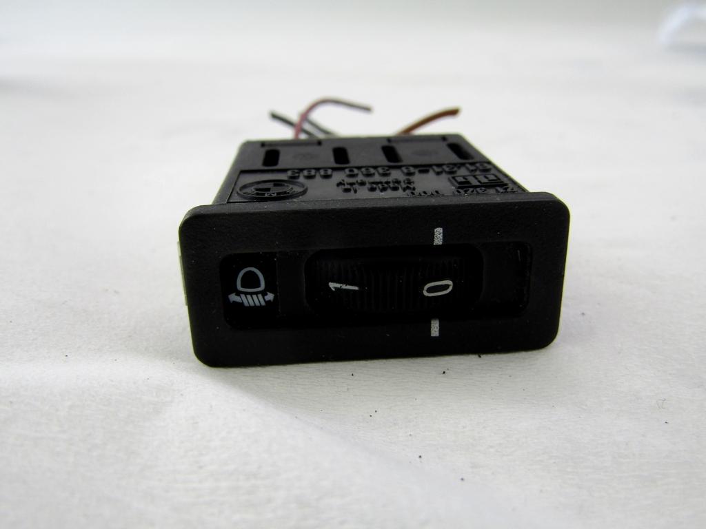 GLAVNO STIKALO LUCI OEM N. 61318360883 ORIGINAL REZERVNI DEL BMW SERIE 3 E36 BER/SW/COUPE/CABRIO (1990 - 2000) BENZINA LETNIK 1998