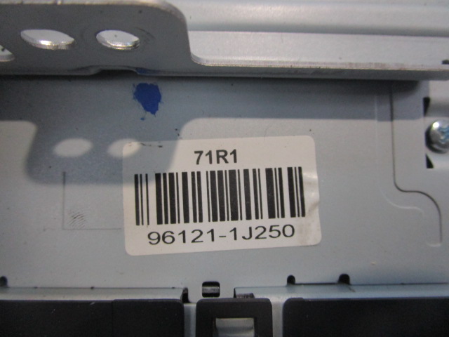 RADIO CD / OJACEVALNIK / IMETNIK HIFI OEM N. 961211J250 ORIGINAL REZERVNI DEL HYUNDAI I20 PB PBT MK1 R (2012 - 2014) DIESEL LETNIK 2013