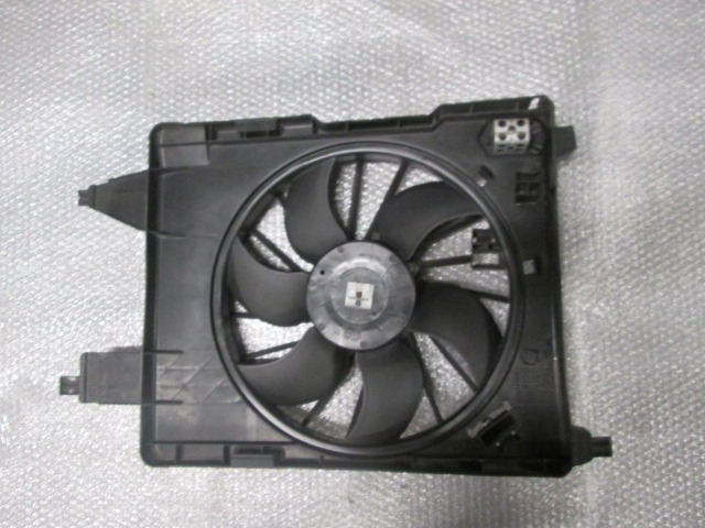 VENTILATOR HLADILNIKA OEM N. 7701051494 ORIGINAL REZERVNI DEL RENAULT MEGANE MK2 BM0/1 CM0/1 EM0/1 KM0/1 LM0/1 BER/GRANDTOUR  (10/2002 - 02/2006) DIESEL LETNIK 2006