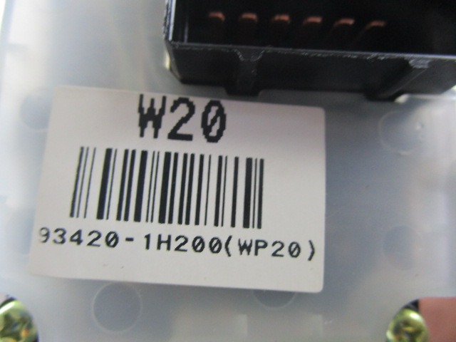 OBVOLANSKO STIKALO OEM N. 93420-1H200 ORIGINAL REZERVNI DEL KIA CEE'D / PRO CEE'D MK1 ED (2006-2012) BENZINA/GPL LETNIK 2008