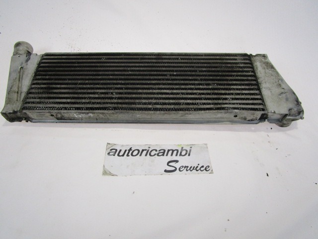 HLADILNIK INTERCOOLER OEM N. 8200115540 ORIGINAL REZERVNI DEL RENAULT SCENIC/GRAND SCENIC JM0/1 MK2 (2003 - 2009) DIESEL LETNIK 2005