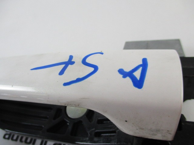 ZUNANJA KLJUKA SPREDNJA LEVA VRATA OEM N. D6515941XC ORIGINAL REZERVNI DEL MAZDA 2 DE DH MK2 (2007 - 2014) BENZINA LETNIK 2012