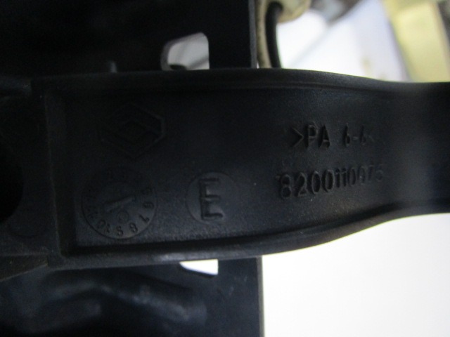 ZDRAVILO BATTICOPHAN OEM N. 8200137494 ORIGINAL REZERVNI DEL RENAULT MEGANE MK2 BM0/1 CM0/1 EM0/1 KM0/1 LM0/1 BER/GRANDTOUR  (10/2002 - 02/2006) DIESEL LETNIK 2005