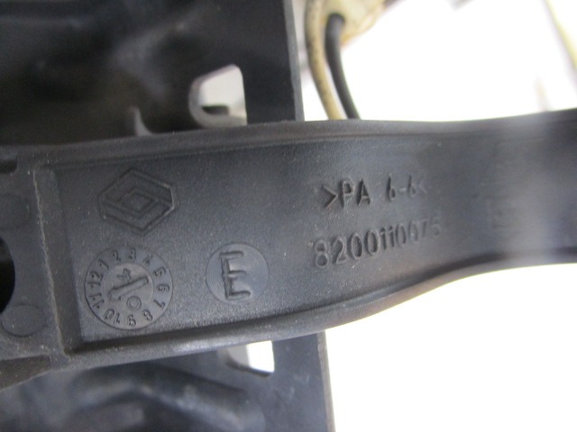 ZDRAVILO BATTICOPHAN OEM N. 8200137494 ORIGINAL REZERVNI DEL RENAULT MEGANE MK2 BM0/1 CM0/1 EM0/1 KM0/1 LM0/1 BER/GRANDTOUR  (10/2002 - 02/2006) DIESEL LETNIK 2005