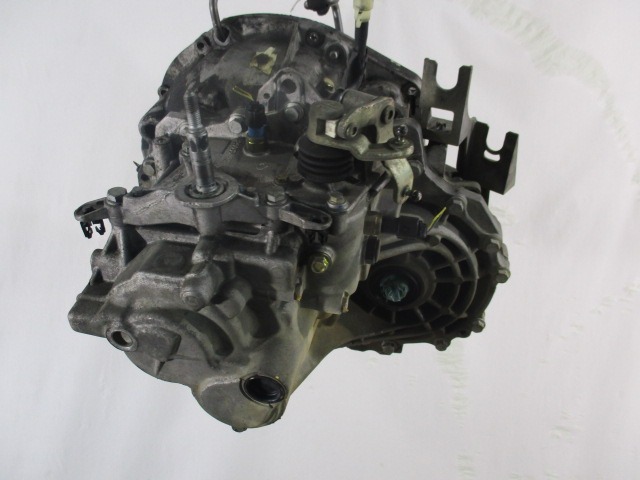 ROCNI MENJALNIK OEM N. 8200361232 ORIGINAL REZERVNI DEL RENAULT SCENIC/GRAND SCENIC JM0/1 MK2 (2003 - 2009) DIESEL LETNIK 2005