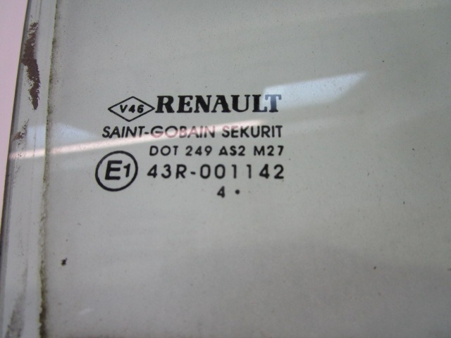 STEKLO ZADNJIH DESNIH VRAT OEM N. 8200576696 ORIGINAL REZERVNI DEL RENAULT MEGANE MK2 BM0/1 CM0/1 EM0/1 KM0/1 LM0/1 BER/GRANDTOUR  (10/2002 - 02/2006) DIESEL LETNIK 2005