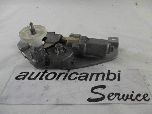 MOTORCEK ZADNJEGA BRISALCA OEM N. 38810-62J01-000 ORIGINAL REZERVNI DEL SUZUKI SWIFT MZ EZ MK3 (2004 - 2010) DIESEL LETNIK 2008