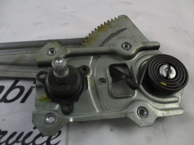 MEHANIZEM ZA ZADNJA VRATA  OEM N. 83510-63J10-000 ORIGINAL REZERVNI DEL SUZUKI SWIFT MZ EZ MK3 (2004 - 2010) DIESEL LETNIK 2008