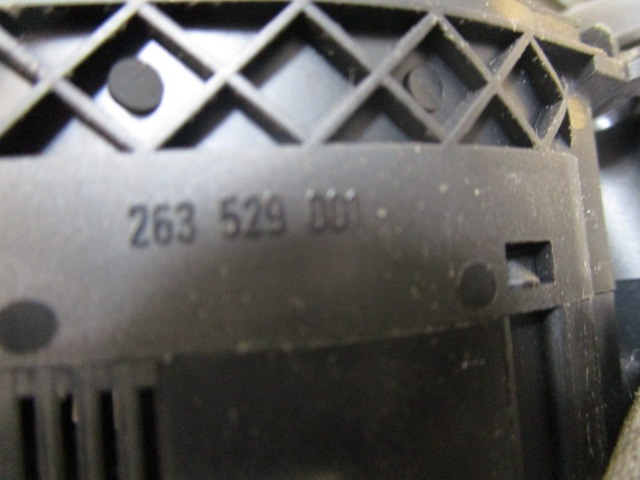 RAZLICNA STIKALA  OEM N. 2T1T-19A945-BA ORIGINAL REZERVNI DEL FORD TRANSIT CONNECT/TOURNEO MK1 P65 P70 P80 (2002 - 2012) DIESEL LETNIK 2006