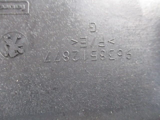 NOTRANJA OBLOGA ZADNJEGA BOKA  OEM N. 96392733ZR ORIGINAL REZERVNI DEL PEUGEOT 307 3A/B/C/E/H BER/SW/CABRIO (2001 - 2009) BENZINA LETNIK 2006