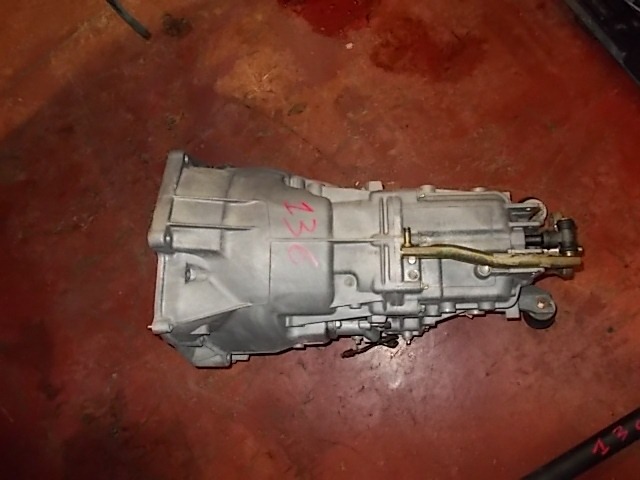 ROCNI MENJALNIK OEM N.  ORIGINAL REZERVNI DEL BMW SERIE 3 E46 BER/SW/COUPE/CABRIO LCI R (2002 - 2005) DIESEL LETNIK 2003