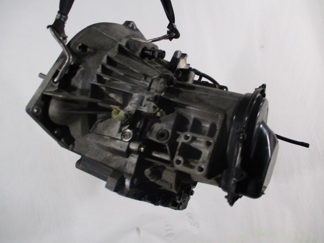 ROCNI MENJALNIK OEM N. 3S5R7002BA ORIGINAL REZERVNI DEL FORD KA / SPORTKA / STREETKA RB MK1 (1996 - 08/2008) BENZINA LETNIK 2003