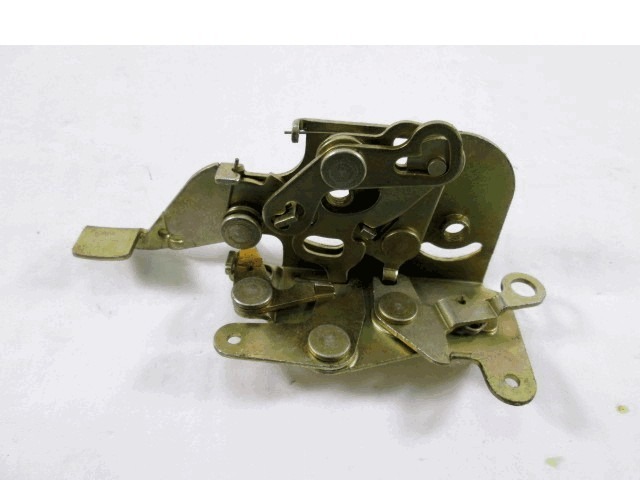 CENTRALNA KLJUCAVNICA ZADJIH LEVIH VRAT OEM N. 40/166B ORIGINAL REZERVNI DEL FIAT UNO 146 MK1 (1983 -1989)BENZINA LETNIK 1983
