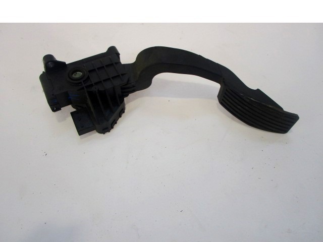 PEDALI OEM N. 55702020 ORIGINAL REZERVNI DEL FIAT GRANDE PUNTO 199 (2005 - 2012) DIESEL LETNIK 2008