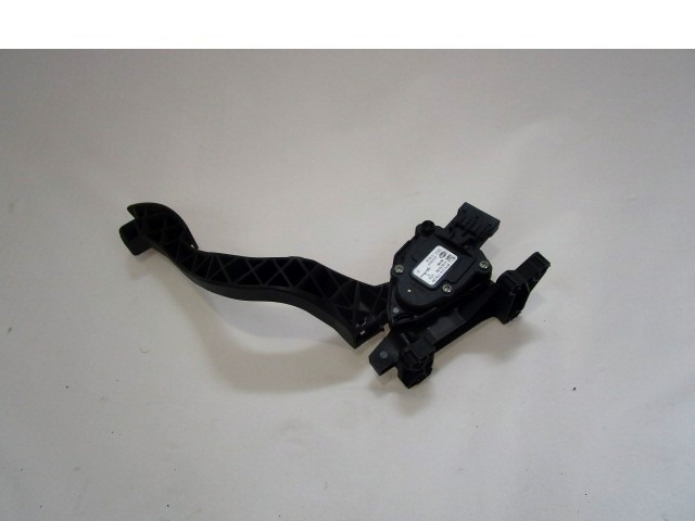 PEDALI OEM N. 518270780 ORIGINAL REZERVNI DEL LANCIA DELTA 844 MK3 (2008 - 2014) DIESEL LETNIK 2011