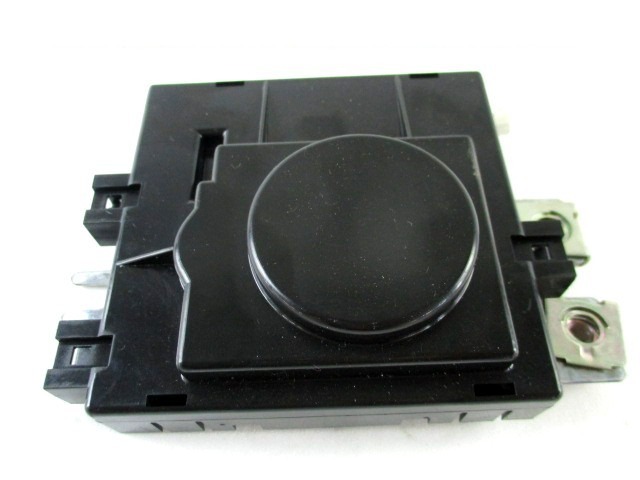 OJACEVALEC / ANTENA OEM N. A2048702789 ORIGINAL REZERVNI DEL MERCEDES CLASSE C W204 BER/SW (2007 - 2011) DIESEL LETNIK 2008