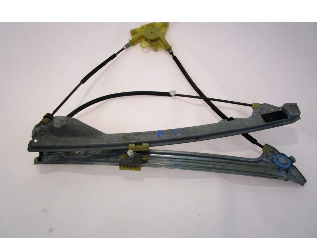 MEHANIZEM VETROBRANSKEGA STEKLA PREDNJIH VRAT OEM N. 807010002R ORIGINAL REZERVNI DEL RENAULT LAGUNA BT0/1 KT0/1 MK3 BER/SW (10/2007 - 08/2010) DIESEL LETNIK 2008