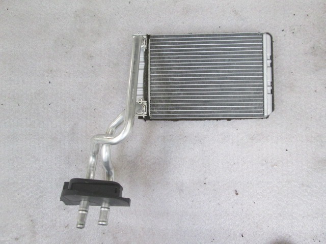 GRELEC RADIATORJA OEM N. 2038300161 ORIGINAL REZERVNI DEL MERCEDES CLASSE C CL203 SPORTCOUPE (2000 - 2008)DIESEL LETNIK 2004