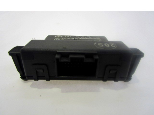 RACUNALNIK VMESNIKA (GATEWAY) OEM N. 1K0907530F ORIGINAL REZERVNI DEL VOLKSWAGEN TOURAN 1T1 MK1 (2003 - 11/2006) DIESEL LETNIK 2005