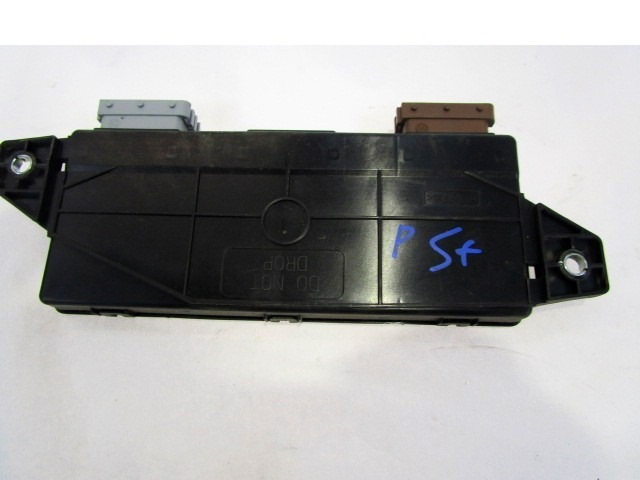 RACUNALNIK VRAT IN STEKEL OEM N. 51758051 ORIGINAL REZERVNI DEL LANCIA MUSA 350 (2004 - 2007) BENZINA LETNIK 2006