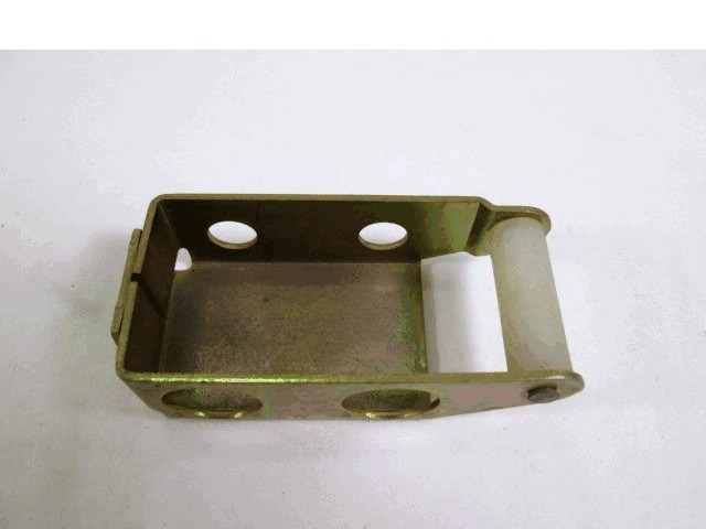 ZAKLEP POKROVA MOTORJA  OEM N. 4632966 ORIGINAL REZERVNI DEL FIAT 684 N NP T TL TP (1970 - 1980)DIESEL LETNIK 1970