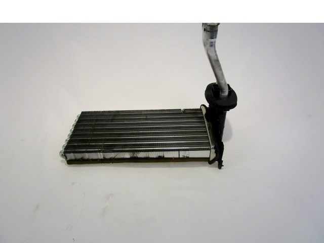 GRELEC RADIATORJA OEM N. 6448T9 ORIGINAL REZERVNI DEL PEUGEOT 5008 0U 0E MK1 (2009 - 2013) DIESEL LETNIK 2010