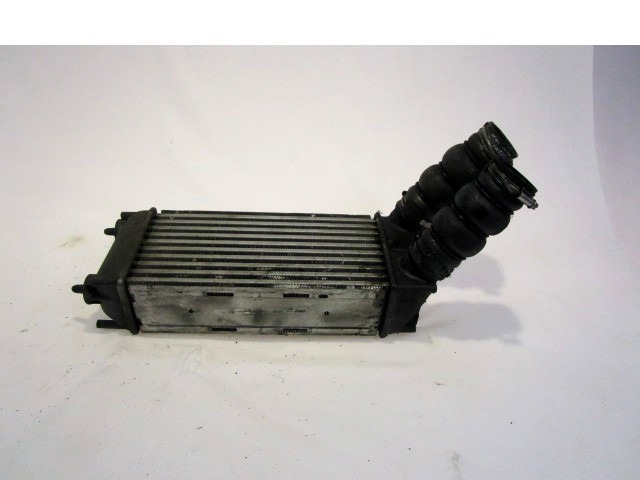 HLADILNIK INTERCOOLER OEM N. 9656503980 ORIGINAL REZERVNI DEL PEUGEOT 5008 0U 0E MK1 (2009 - 2013) DIESEL LETNIK 2010