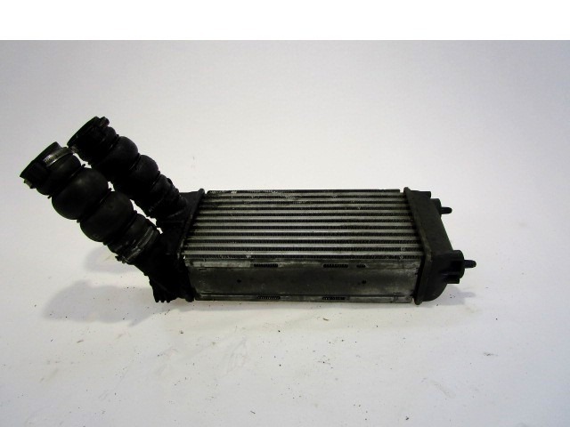 HLADILNIK INTERCOOLER OEM N. 9656503980 ORIGINAL REZERVNI DEL PEUGEOT 5008 0U 0E MK1 (2009 - 2013) DIESEL LETNIK 2010