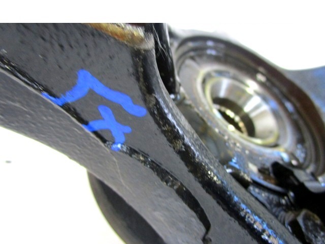 LEVI VRTLJIVI LEZAJ / PESTO KOLESA Z LEZAJEM SPREDAJ OEM N. 1606630980 330785 ORIGINAL REZERVNI DEL PEUGEOT 5008 0U 0E MK1 (2009 - 2013) DIESEL LETNIK 2010