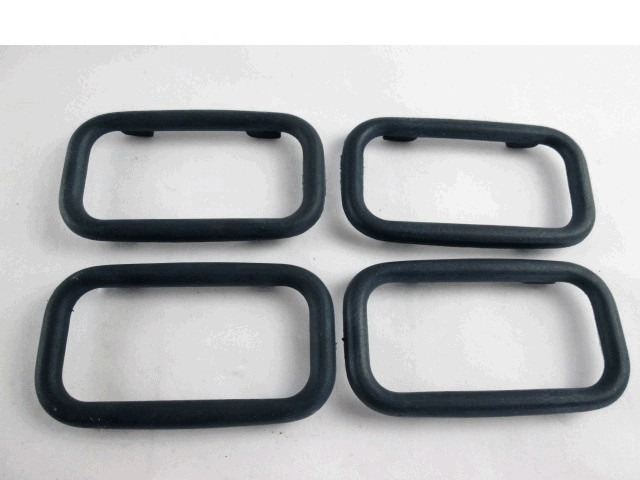 OKRASNE LETVICE VRAT  OEM N.  ORIGINAL REZERVNI DEL FIAT RITMO 138 (1978 - 1982)BENZINA LETNIK 1978