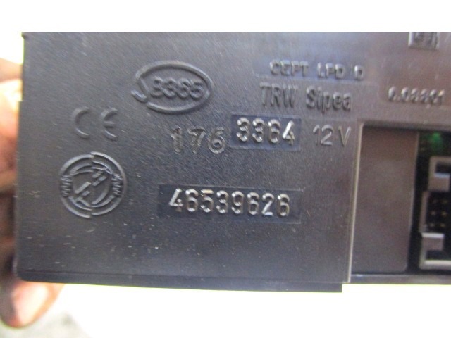 CENTRALNO ZAKLEPANJE OEM N. 46539626 ORIGINAL REZERVNI DEL FIAT MULTIPLA 186 R (2004 - 2010) BENZINA/METANO LETNIK 2006
