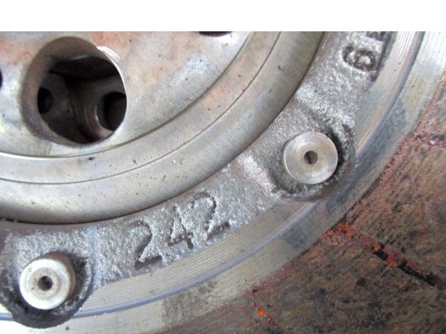 VZRTAJNIK OEM N. 330000242 ORIGINAL REZERVNI DEL PEUGEOT 5008 0U 0E MK1 (2009 - 2013) DIESEL LETNIK 2010