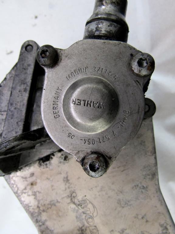EGR VENTIL/IZMENJALNIK OEM N. 7521064 ORIGINAL REZERVNI DEL BMW SERIE 3 BER/SW/COUPE/CABRIO E90/E91/E92/E93 (2005 -2009) DIESEL LETNIK 2006