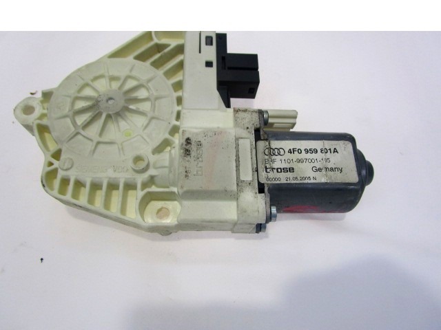 MOTORCEK ELEKTRICNEGA POMIKA ZADNJEGA STEKLA  OEM N. 4F0959801A ORIGINAL REZERVNI DEL AUDI A6 C6 4F2 4FH 4F5 BER/SW/ALLROAD (07/2004 - 10/2008) DIESEL LETNIK 2005