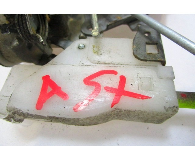 CENTRALNO ZAKLEPANJE PREDNIH LEVIH VRAT OEM N. 9135S3 ORIGINAL REZERVNI DEL CITROEN C1 (2005 - 2014) BENZINA LETNIK 2007