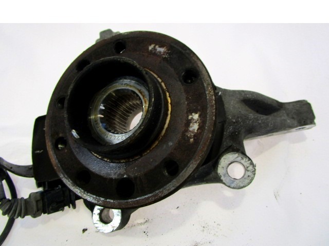 VRTLJIVI LEZAJ DESNO / PESTO KOLESA Z LEZAJEM SPREDAJ OEM N. 51753896 ORIGINAL REZERVNI DEL FIAT CROMA 194 MK2 (2005 - 10/2007)  DIESEL LETNIK 2006