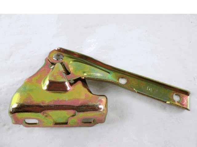 PANTI POKROVA MOTORJA OEM N. 46525145 ORIGINAL REZERVNI DEL FIAT PUNTO 188 188AX MK2 (1999 - 2003) DIESEL LETNIK 1999