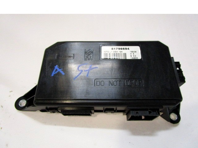 RACUNALNIK VRAT IN STEKEL OEM N. 51796694 ORIGINAL REZERVNI DEL FIAT CROMA 194 MK2 R (11-2007 - 2010) DIESEL LETNIK 2008