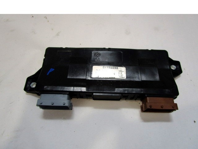 CENTRALNO ZAKLEPANJE OEM N. 51796698 ORIGINAL REZERVNI DEL FIAT CROMA 194 MK2 R (11-2007 - 2010) DIESEL LETNIK 2008