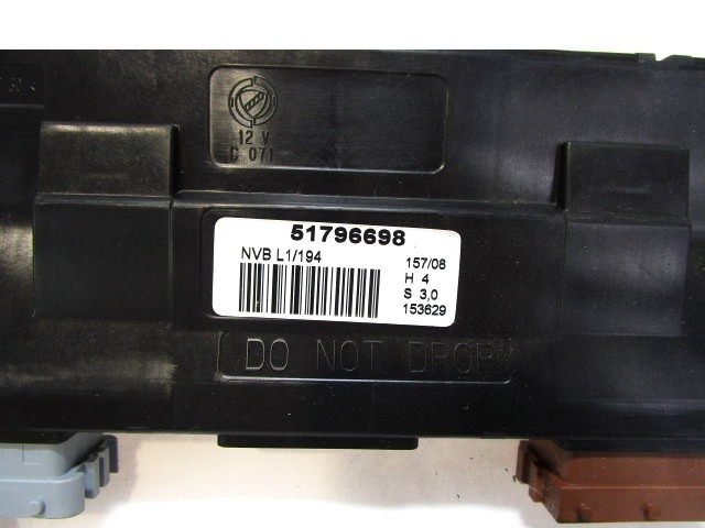 CENTRALNO ZAKLEPANJE OEM N. 51796698 ORIGINAL REZERVNI DEL FIAT CROMA 194 MK2 R (11-2007 - 2010) DIESEL LETNIK 2008