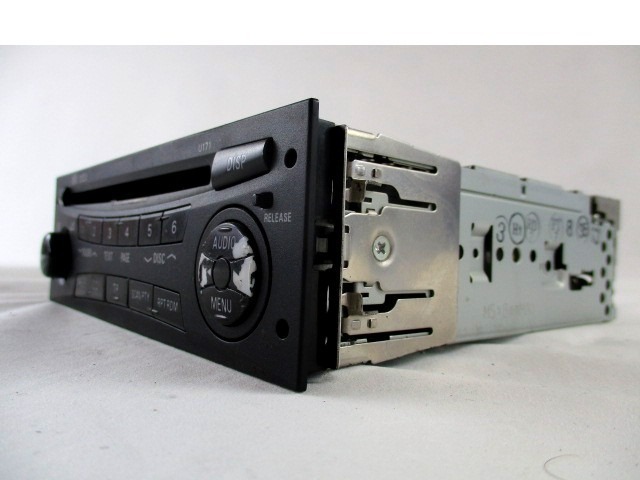 RADIO CD / OJACEVALNIK / IMETNIK HIFI OEM N. 58177014 ORIGINAL REZERVNI DEL MITSUBISHI GRANDIS NAW (2003 - 2011) DIESEL LETNIK 2006