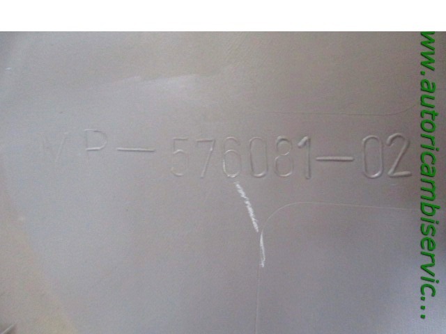 NOTRANJA OBLOGA SPREDNJIH VRAT OEM N. PNADTMTGRANDISNAWMV5P ORIGINAL REZERVNI DEL MITSUBISHI GRANDIS NAW (2003 - 2011) DIESEL LETNIK 2006